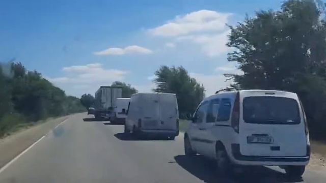 Люди Массово покидают Херсон ! смотреть онлайн