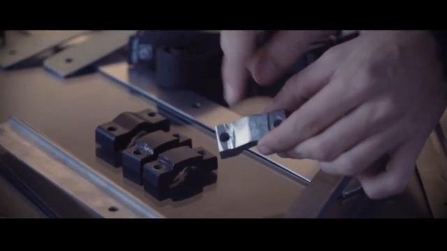 Future of motorcycle luggage смотреть онлайн