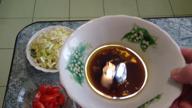 Салат из овощей с авокадо и сыром фета смотреть онлайн