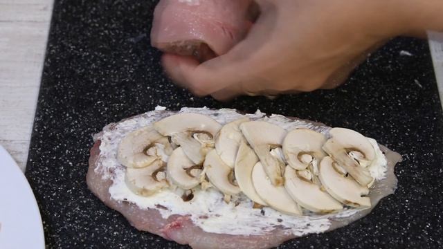 Ешь и Худей! Не могу Определиться что Вкуснее! Куриные Рулетики с Грибами и Сыром или Томатами смотреть онлайн