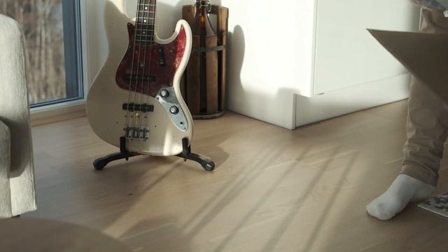 Ampeg Rocket Bass RB-108 Bass Combo Unboxing смотреть онлайн