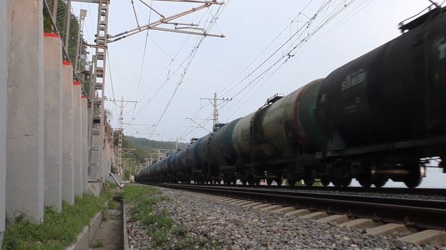 Электровоз 2ЭС4к-055 с грузовым смотреть онлайн