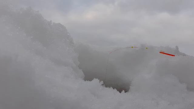 Вечерняя рыбалка на Оке в Марте смотреть онлайн
