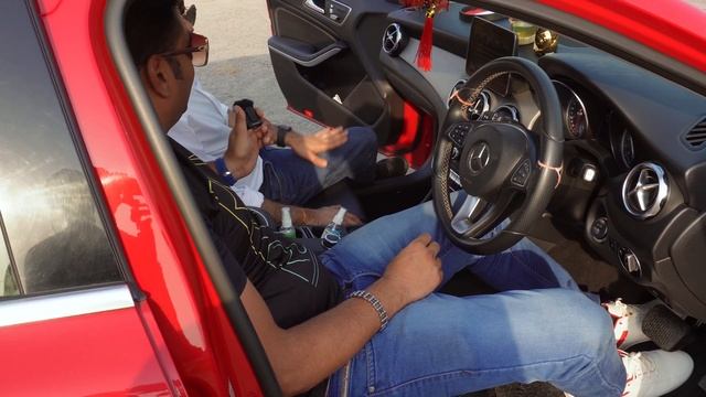 Plastic surgeon and his Sedan / Suv / Hatchback - Mercedes benz GLA 200 - King Indian смотреть онлайн