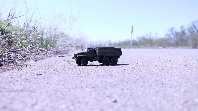 Грузовик Урал на RC. Игрушечные машины. Видео для детей смотреть онлайн
