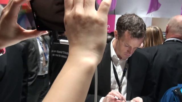 Mobili linija Barselonoje: Sony Xperia S смотреть онлайн