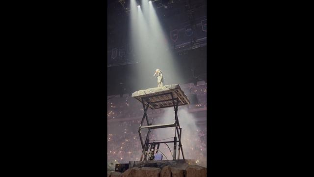 TRAVIS SCOTT UTOPIA TOUR @ XCEL ENERGY CENTER (Side view) смотреть онлайн