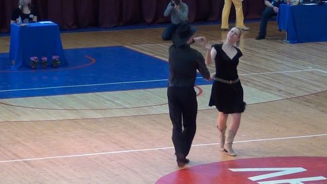 WCDF 2012 : BALTIC : PROAM : CRYSTAL NOVICE : EAST COAST SWING смотреть онлайн