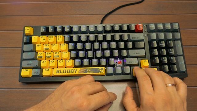 ЯРКАЯ ТОПОВАЯ МЕХАНИКА с PBT кейкапами и RGB подсветкой - A4Tech Bloody S98 смотреть онлайн