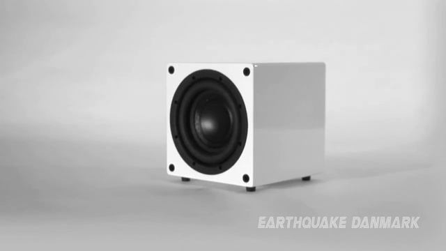 Earthquake MiniMe Subwoofers смотреть онлайн