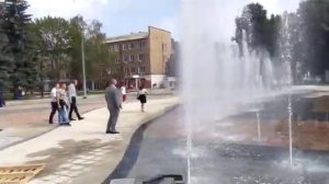 Фонтан на площади