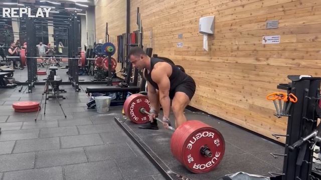 Sumo With Straps Is Now A Reality (In Competition) смотреть онлайн
