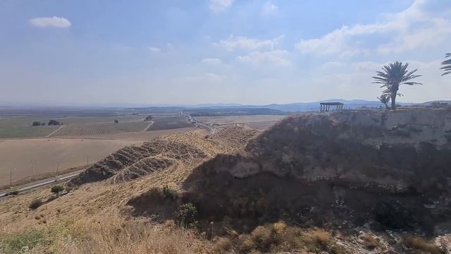 Armageddon (Tel Megiddo, Israel)- the place where the first and last war in the world was documente смотреть онлайн