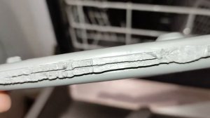 Посудомоечная машина течет. Посудомоечная плохо моет посуду. Разбрызгиватель не вращается.