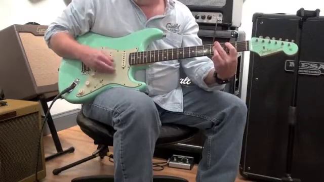 SOLD! Fender® Custom Shop 60 Stratocaster® Relic in Surf Green with Matching Headstock смотреть онлайн