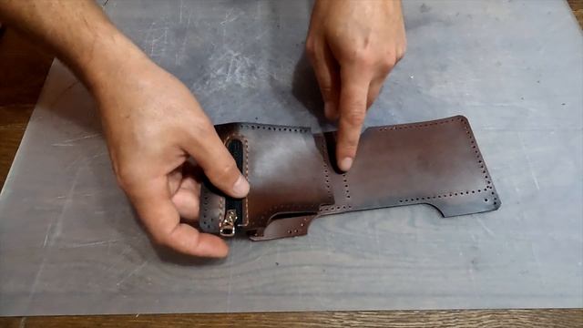 ВЫКРОЙКА КОШЕЛЬКА ИЗ ИНТЕРНЕТА. ЧТО ВЫШЛО? МУЖСКОЙ КОШЕЛЁК ИЗ КОЖИ. DIY. ИЗГОТОВЛЕНИЕ КОШЕЛЬКА смотреть онлайн