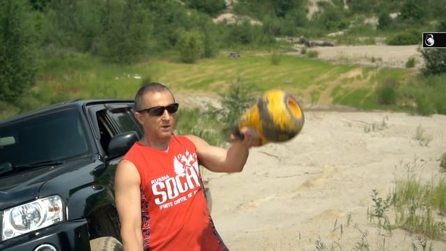 КАК ПРАВИЛЬНО ДЕРЖАТЬ ГИРЮ В РУКЕ! Гиревой спорт. смотреть онлайн