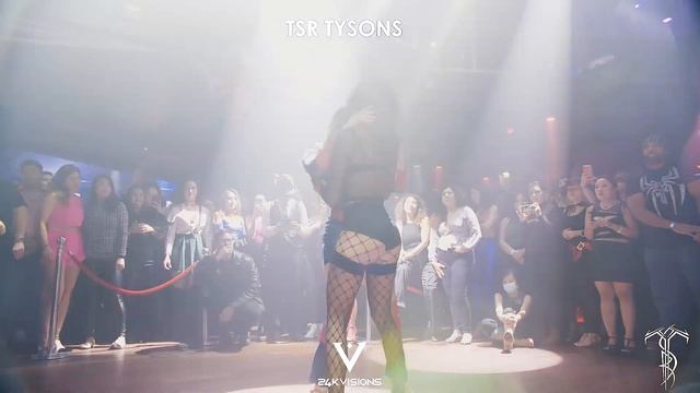 WANDAISHA LOPEZ & NOELIA Bachata Demo (HEROES VS VILLAINS HALLOWEEN PARTY) At THE SALSA ROOM смотреть онлайн