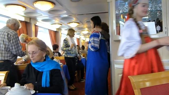Теплоход «Лев Толстой