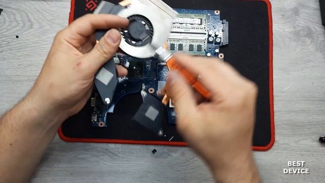 Разборка Samsung R530, апгрейд, как зайти в BIOS, установка SSD