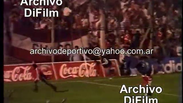 Reportaje a Miguel Brindisi y Jugadores de Independiente - DiFilm 1994 смотреть онлайн