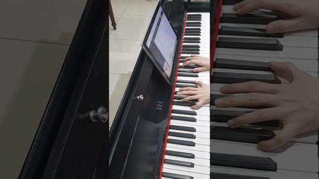 Crescent Digital Piano - Perfect by Ed Sheeran смотреть онлайн
