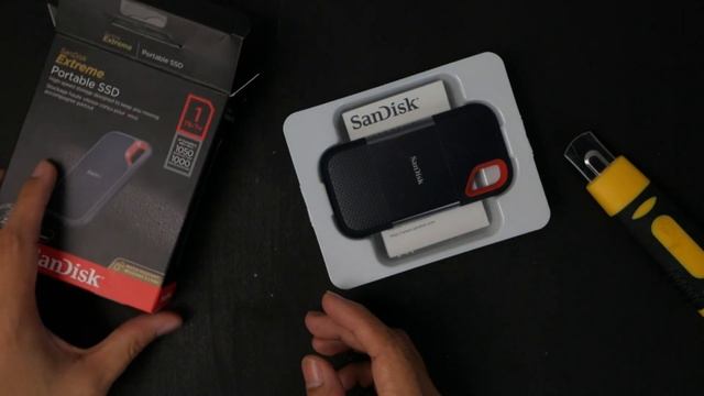 I won a 1TB SanDisk Extreme Portable SSD in a Giveaway | Unboxing смотреть онлайн