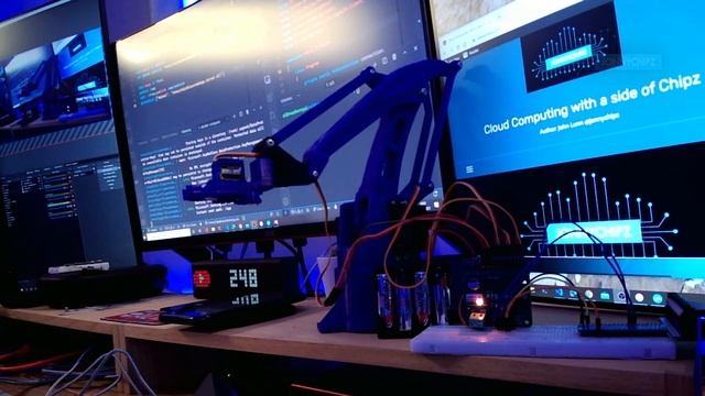 Robot Arm Engage - .NET Blazor WASM Web App running in a Docker Container смотреть онлайн
