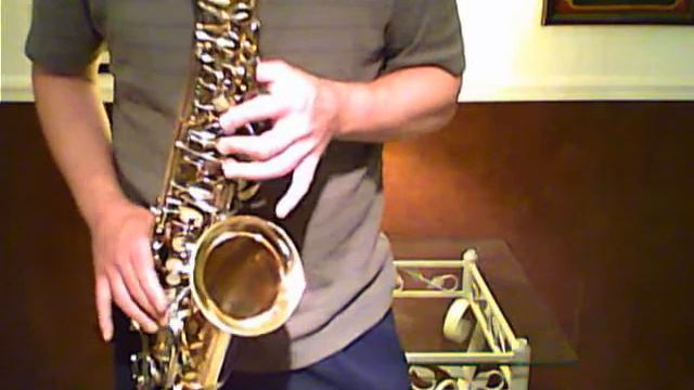 Armstrong Alto Sax.wmv смотреть онлайн