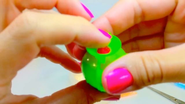 DIY: How To Make Super Colorful RAINBOW Bouncy Balls! Learn Colors With this AWESOME Kit! смотреть онлайн