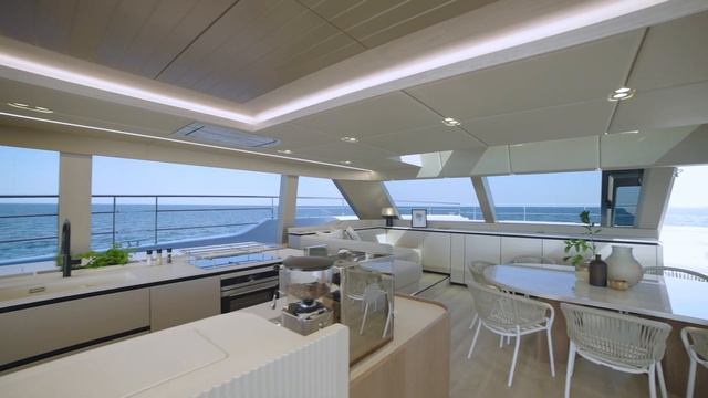 On Board the Power Catamaran 80 Sunreef Power Kokomo смотреть онлайн