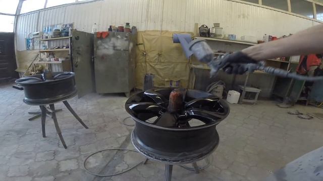 Покраска литых дисков. Восстановление и покраска покрытия дисков. смотреть онлайн