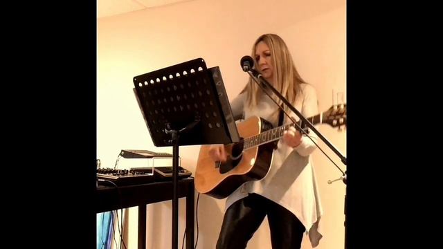 You Wreck Me Baby / Tom Petty sung by Kari Robertson смотреть онлайн
