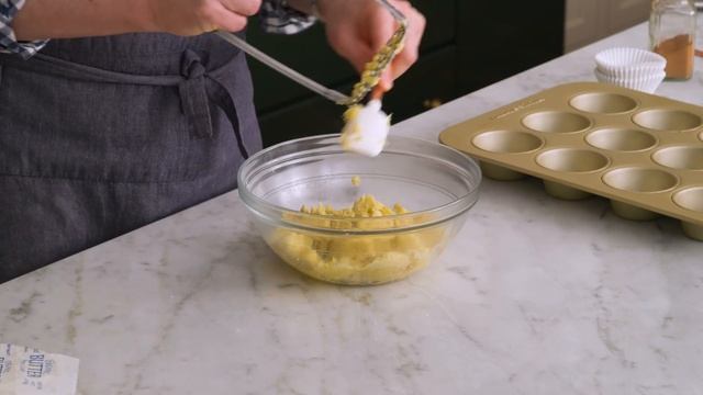 Easy Banana Muffins Recipe | So Delicious and Quick! смотреть онлайн