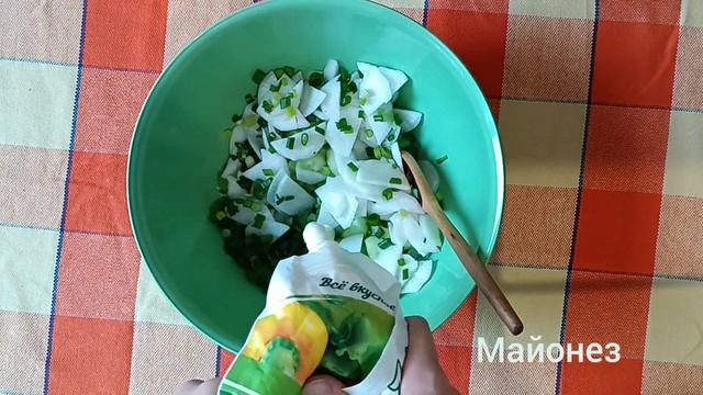 Вкусный и лёгкий салат из трёх ингредиентов. смотреть онлайн