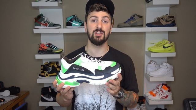 How Heavy Are Balenciaga Triple S? (Mr. Porter Review & On Feet) смотреть онлайн
