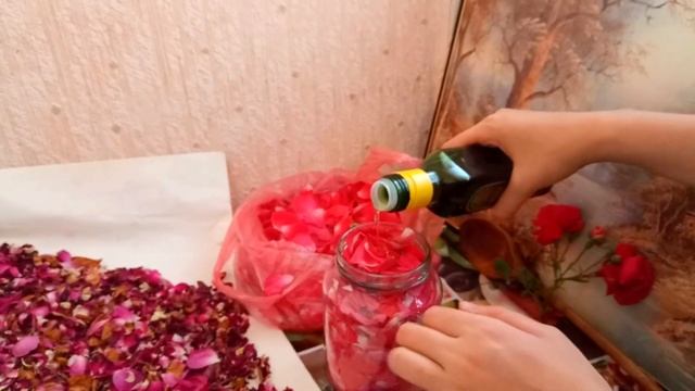 РОЗОВОЕ МАСЛО В ДОМАШНИХ УСЛОВИЯХ смотреть онлайн