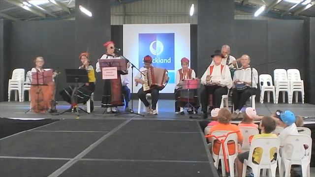 Capricornia Dance Exchange at Rockhampton Show June 2013 смотреть онлайн