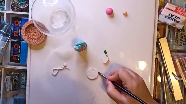 Sfera di Neve con uno Gnomo | Polymer Clay Gnome Snowglobe Tutorial смотреть онлайн