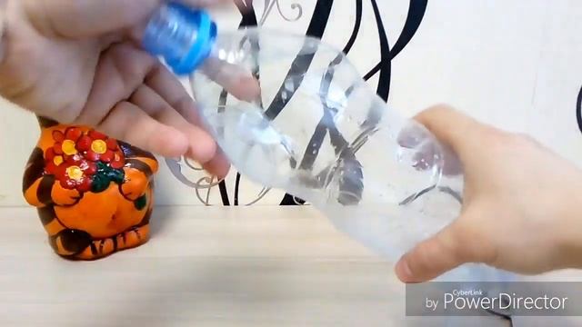 Штатив для телефона своими руками! Из пластиковой бутылки! Лайфхак смотреть онлайн