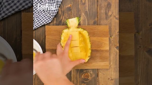 Pineapple butt chicken: super tasty and easy! смотреть онлайн