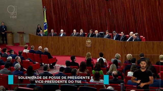 Sessão de Posse - Alexandre de Moraes e Lewandowski смотреть онлайн