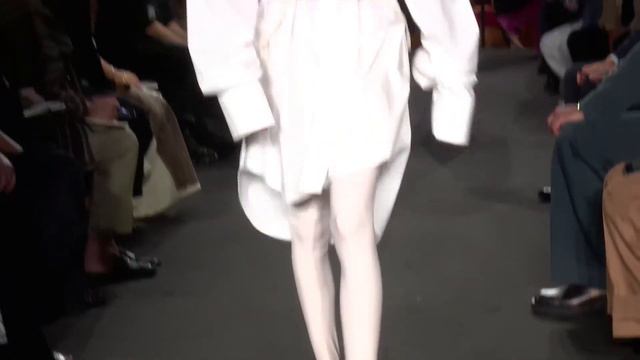 MM6 Maison Margiela Spring-Summer 2023 Collection смотреть онлайн