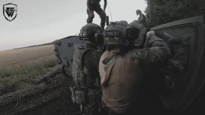 Вывоз раненых с поля боя.mp4