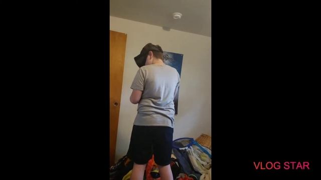 Making my friend to play a space game but he has a fear of heights смотреть онлайн