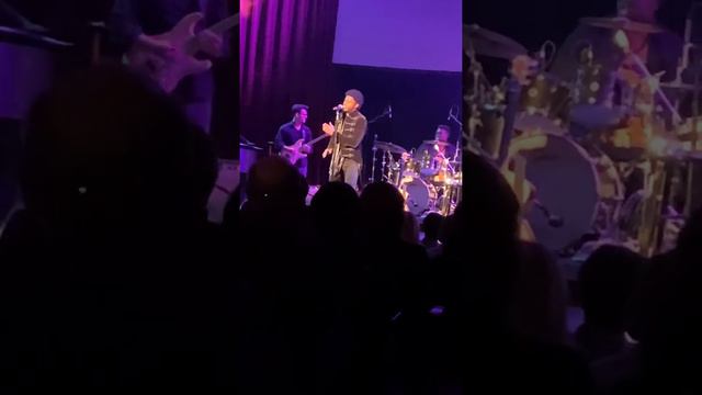 Alex Harris sings Otis Redding смотреть онлайн