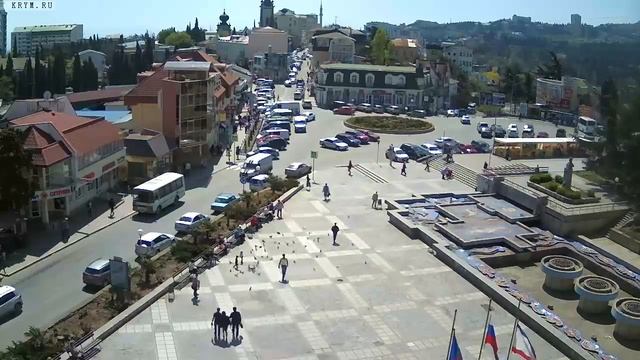 Вебкамера "Площадь Советская". Запись 18.04.2016 12:00:28 смотреть онлайн