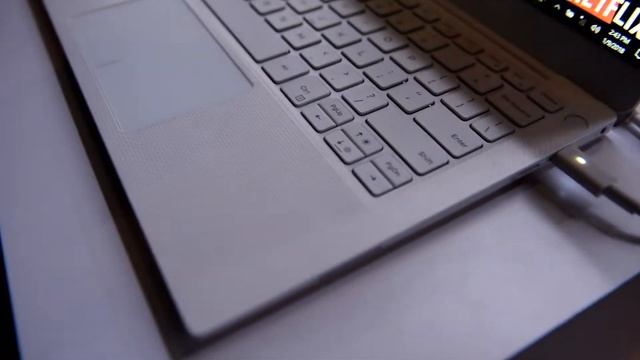 Dell Announces the new for 2018 XPS 13 Laptop and XPS 15 2-in-1 смотреть онлайн