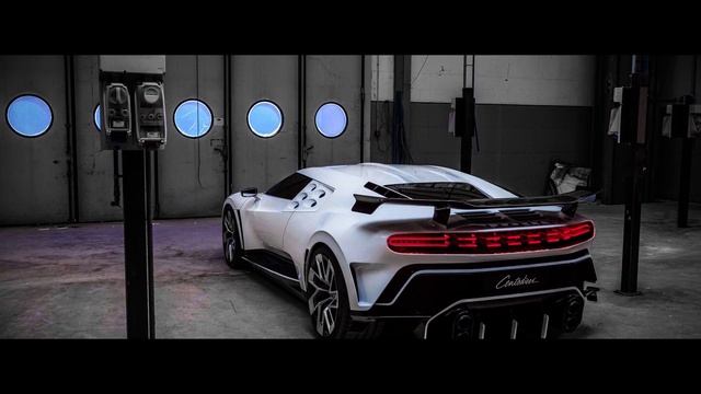 Шедевр современного автопрома - Bugatti Centodieci смотреть онлайн