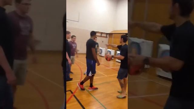 Chris Navarro headache game смотреть онлайн